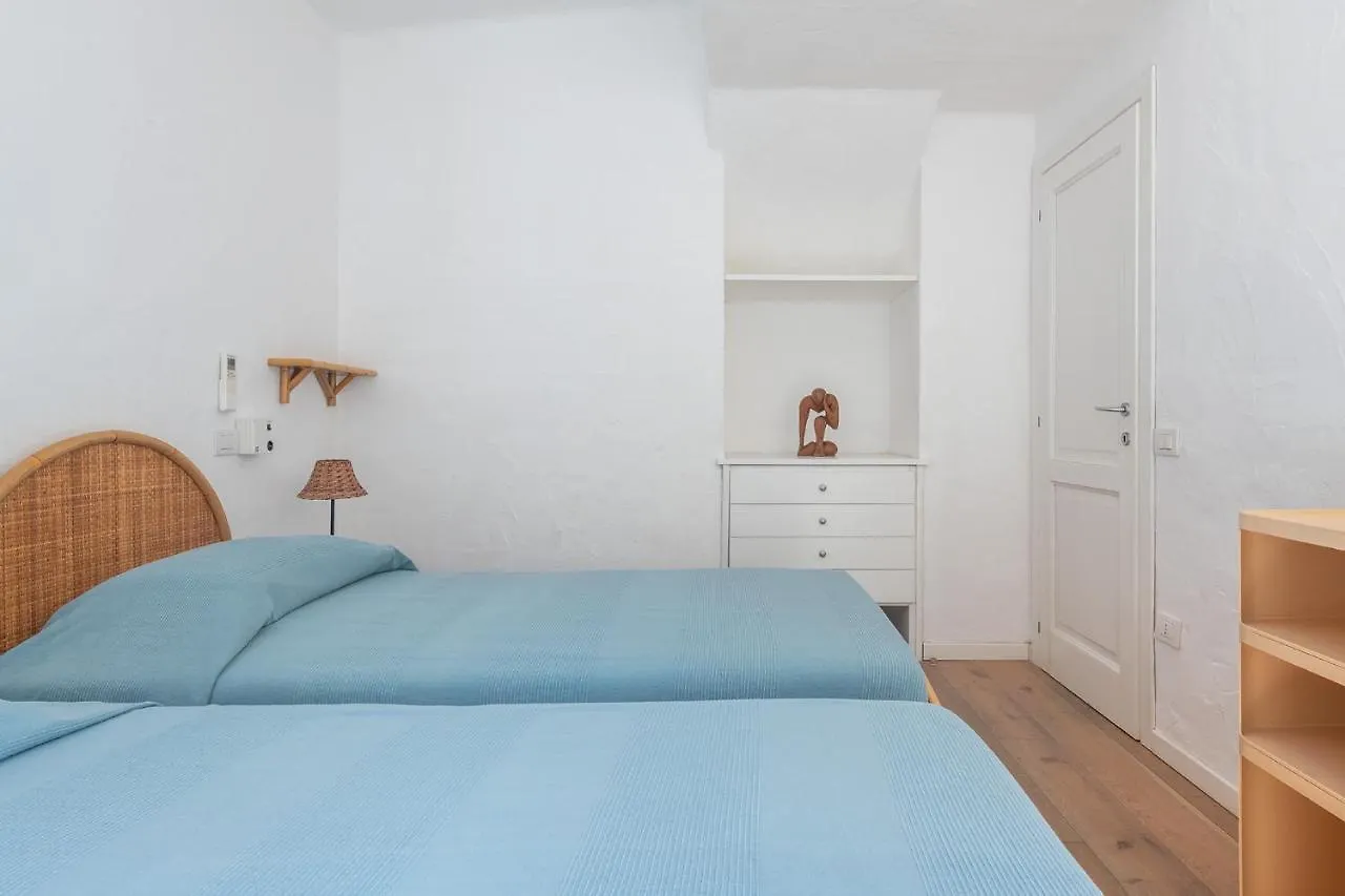 Domus Maris Villa Charmant Porto Giunco Notteri Villasimius 0*,  Włochy