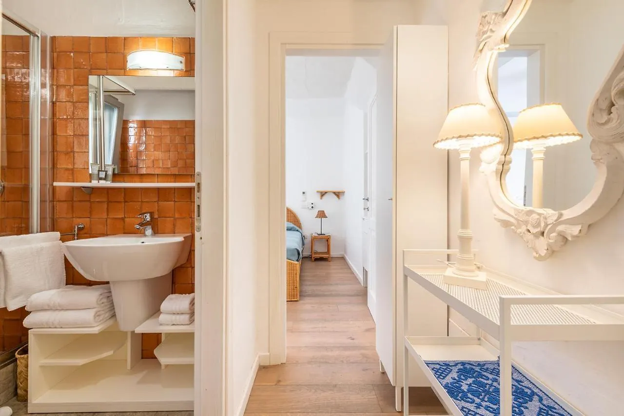 Domus Maris Villa Charmant Porto Giunco Notteri Villasimius 0*,  Włochy